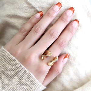 3W1475 Gold Brass Ring with AAA Grade CZ in Clear