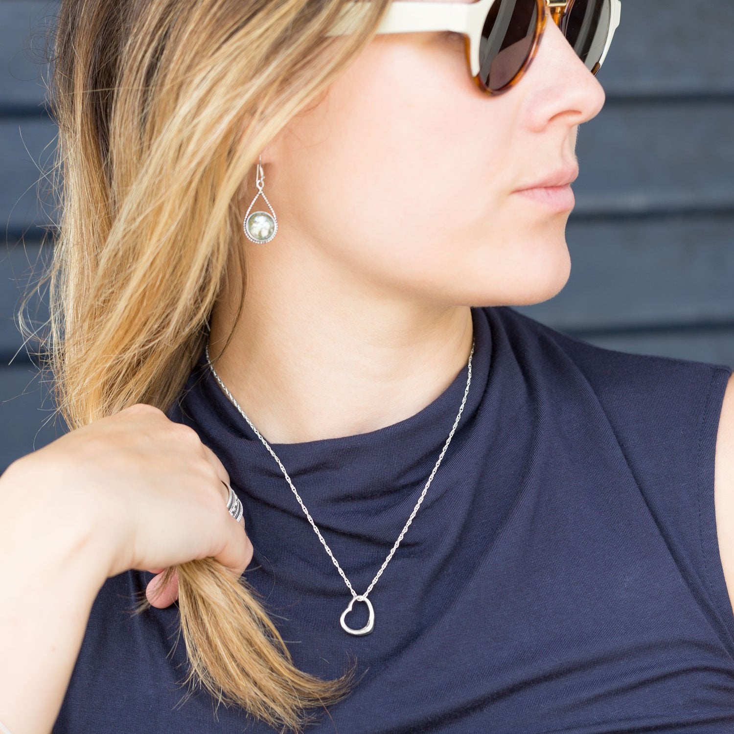 Roman Glass Drop Earrings - Joyeria Lady