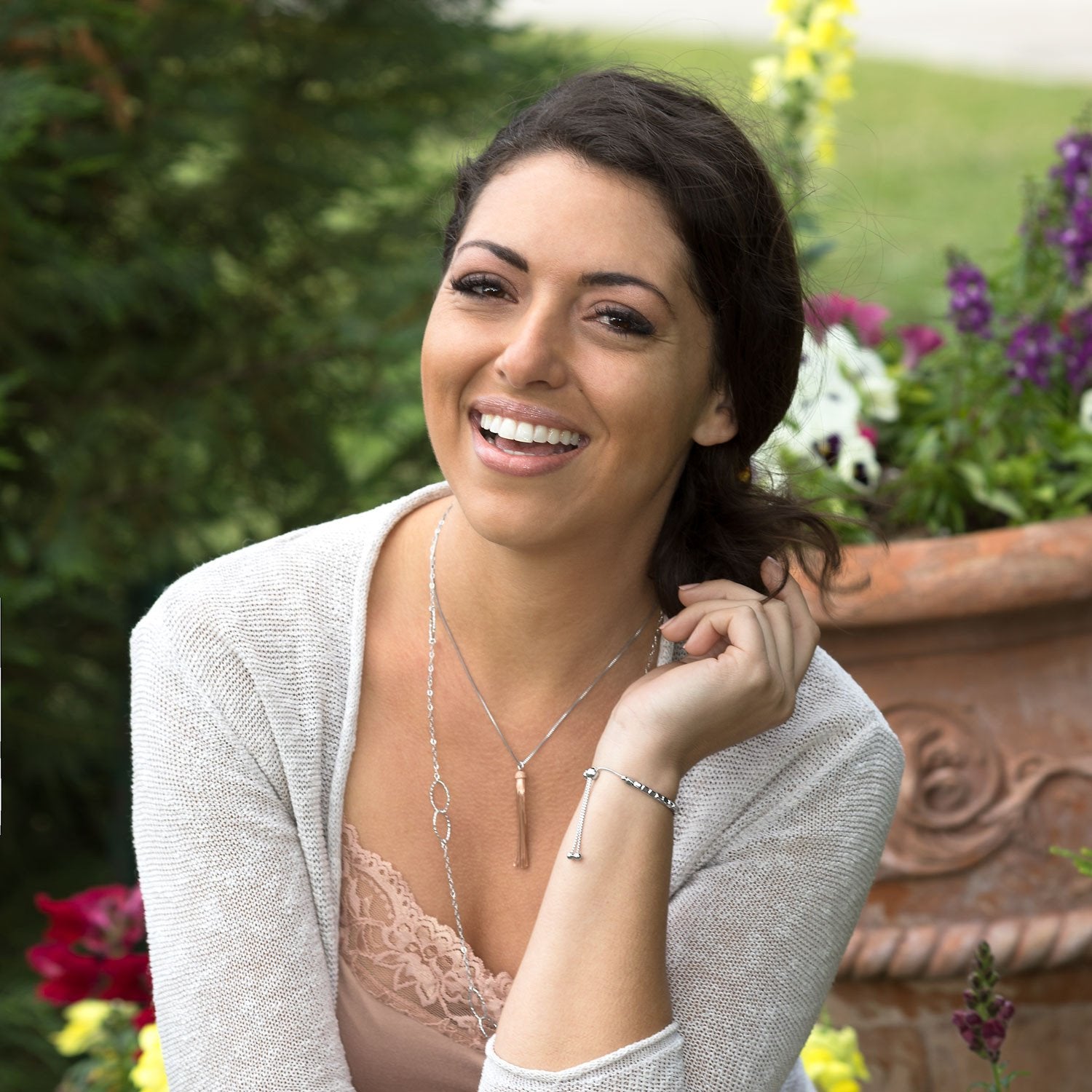 27.5" Rhodium Plated Multisize Oval Link Necklace - Joyeria Lady