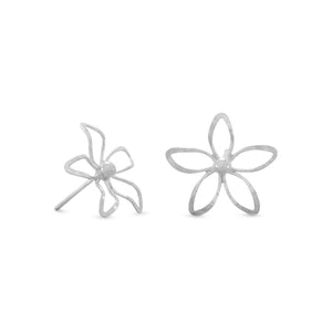 Diamond Cut Flower Post Earrings - Joyeria Lady
