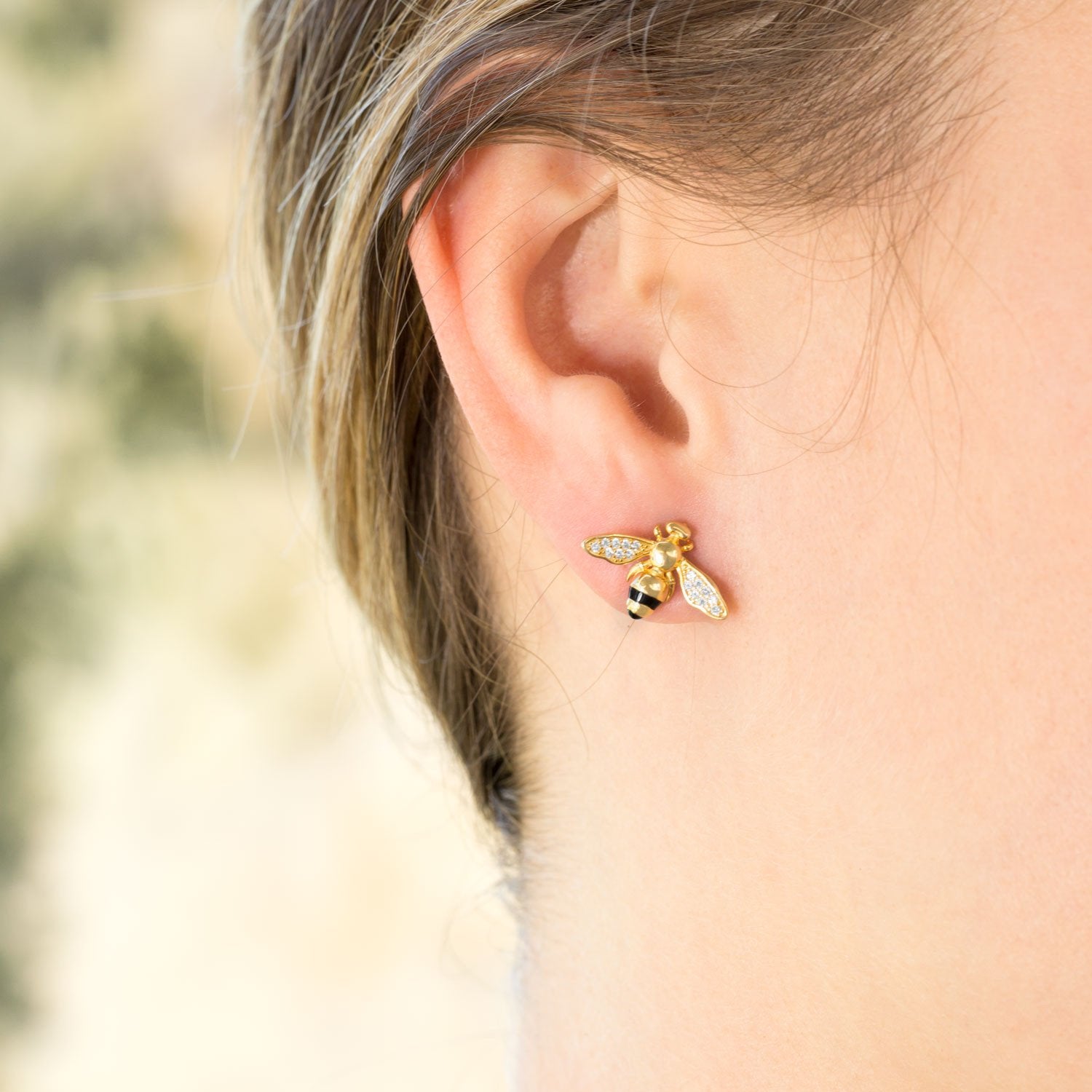 "BEE Mine!" 14 Karat Gold Plated Signity CZ Bee Earrings - Joyeria Lady