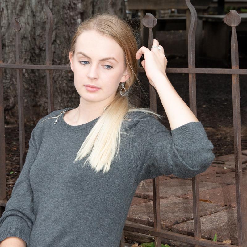Oxidized Celtic Knot Pear Outline French Wire Earrings - Joyeria Lady