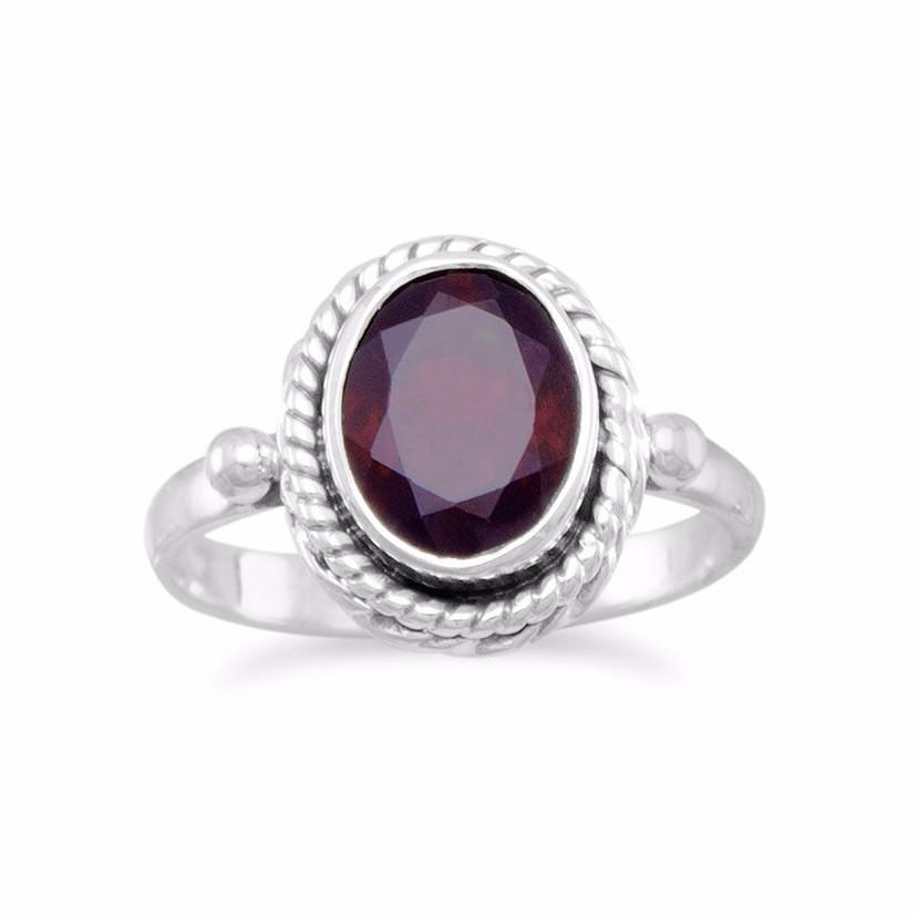 Faceted Garnet Ring with Rope Edge - Joyeria Lady
