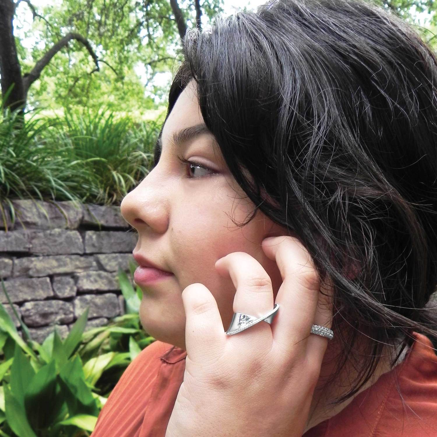 Rhodium Plated Diagonal CZ Ribbon Ring - Joyeria Lady