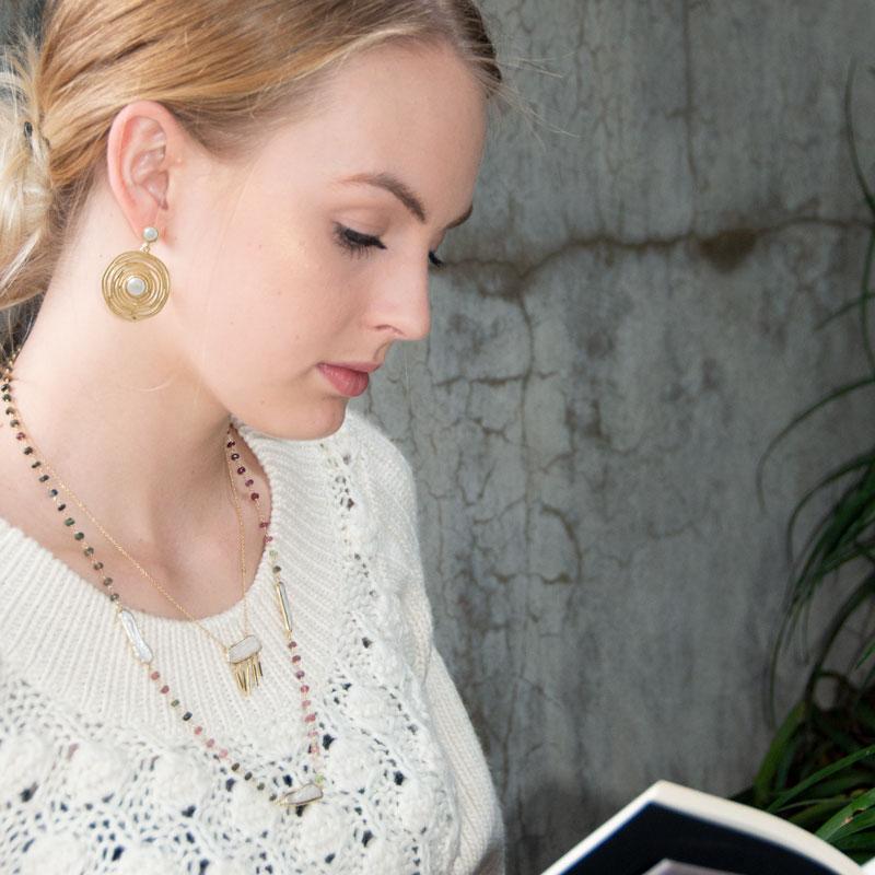 14 Karat Gold Plated Cultured Freshwater Pearl Necklace - Joyeria Lady