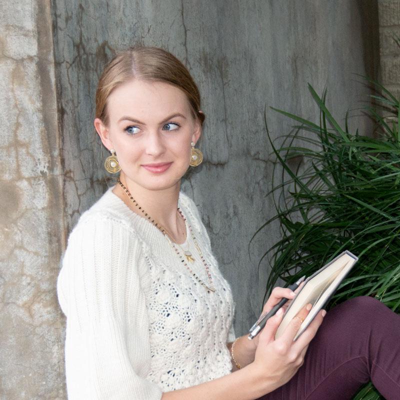 14 Karat Gold Plated Brass Cultured Freshwater Pearl Fashion Earrings - Joyeria Lady