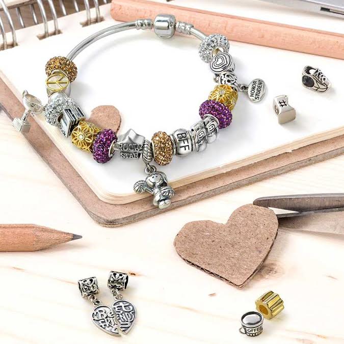 Ciondolo Tazza Caff&egrave; In Argento 925 - Charm Per Bracciali Con Dettaglio Cuore